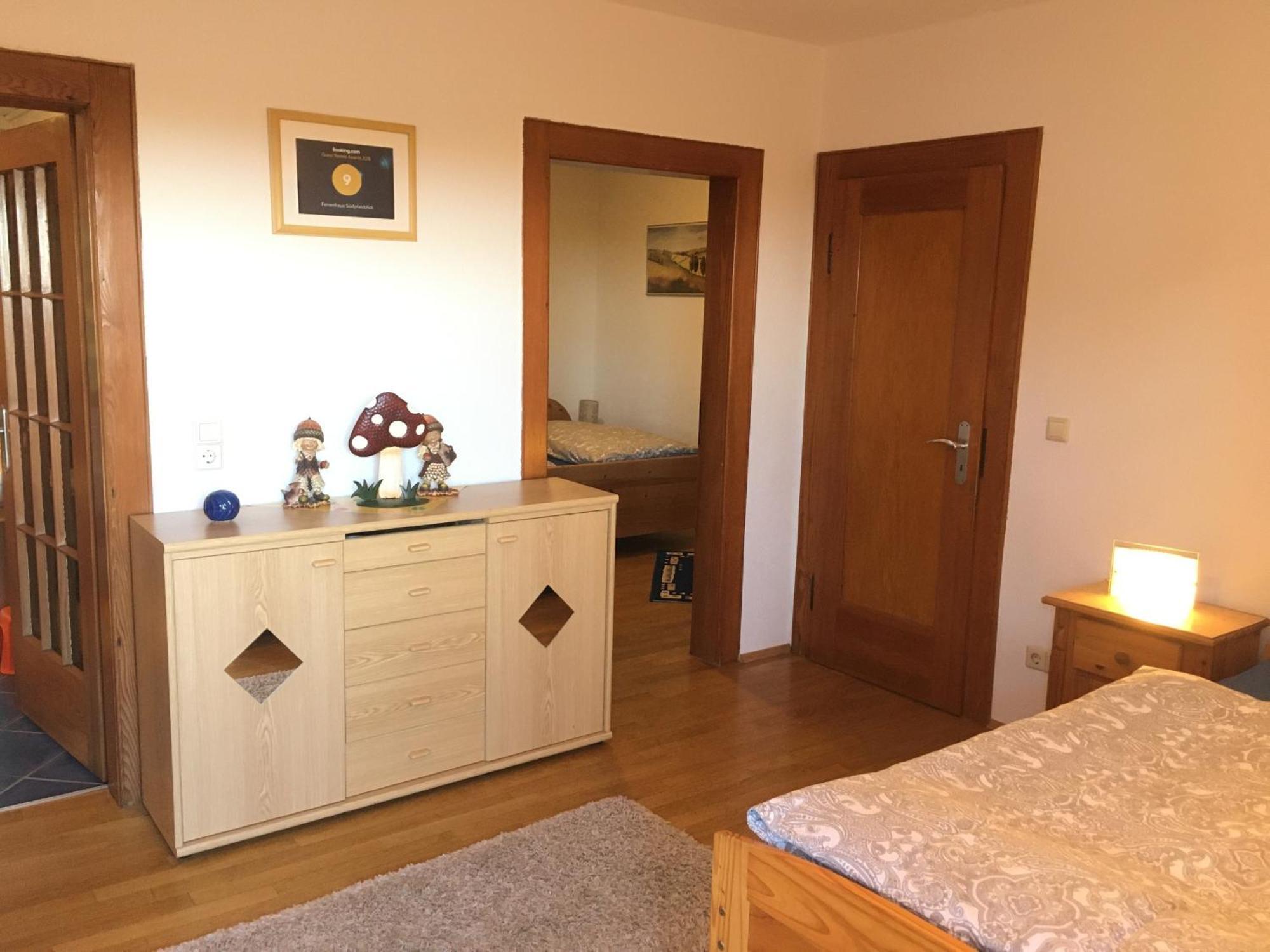 בורוויילר Ferienwohnung Suedpfalzblick מראה חיצוני תמונה